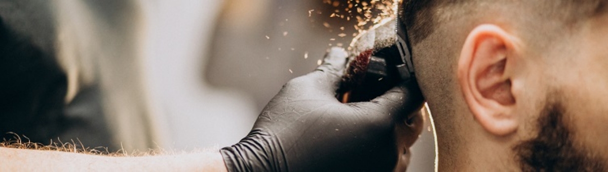 Tranforma-ti pasiunea i n venit! Afla cum poți excela in meseria de frizer in 2022 